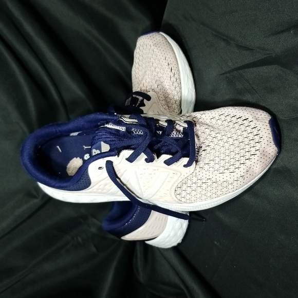 New Balance Women's Fresh Foam ZanteV4 Running size 8.5 Color:Conch Shell/Pigmen - Picture 12 of 17